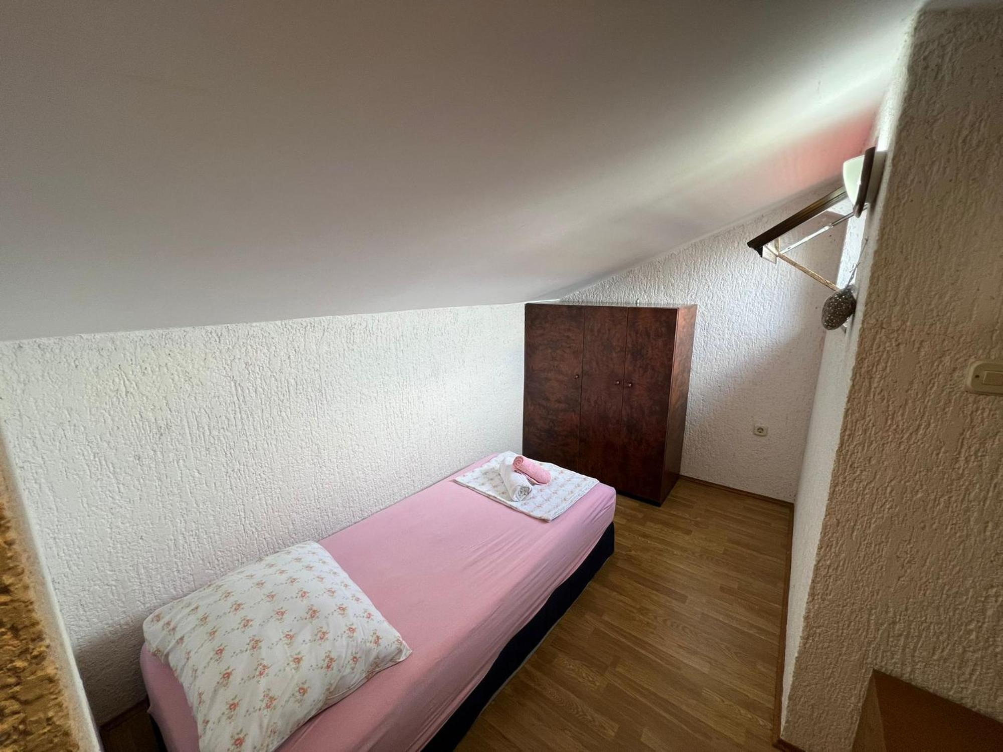 Apartments Dora And Tonka Krk ポラト エクステリア 写真